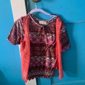 Girl shirt it’s a pink them size small (6/6x)